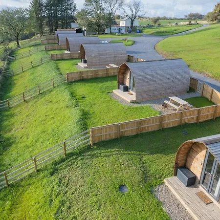 Rivendell Farm By Wigwam Holidays Carmarthen Exterior photo